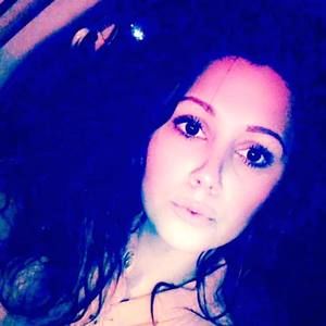 Meet your Posher, Desiree